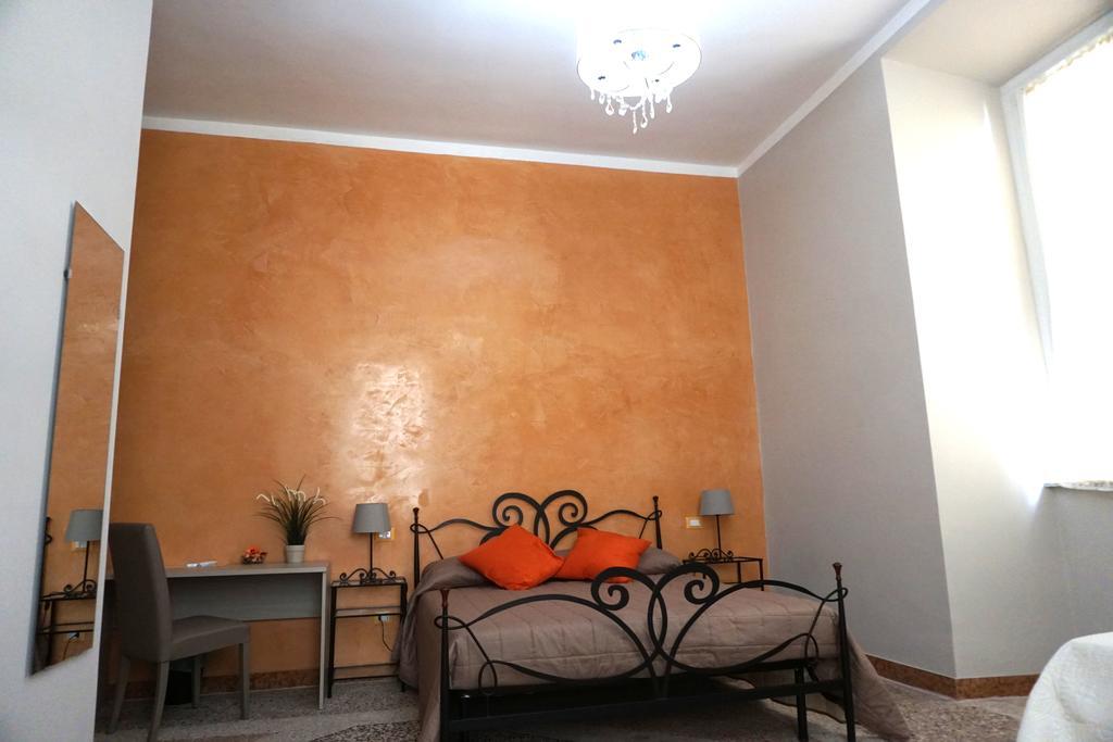 Residence Stendhal Guest House Чивитавеккья Экстерьер фото